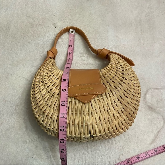 ANTHROPOLOGIE Poolside Croissant Satchel In Brown - Picture 15 of 16